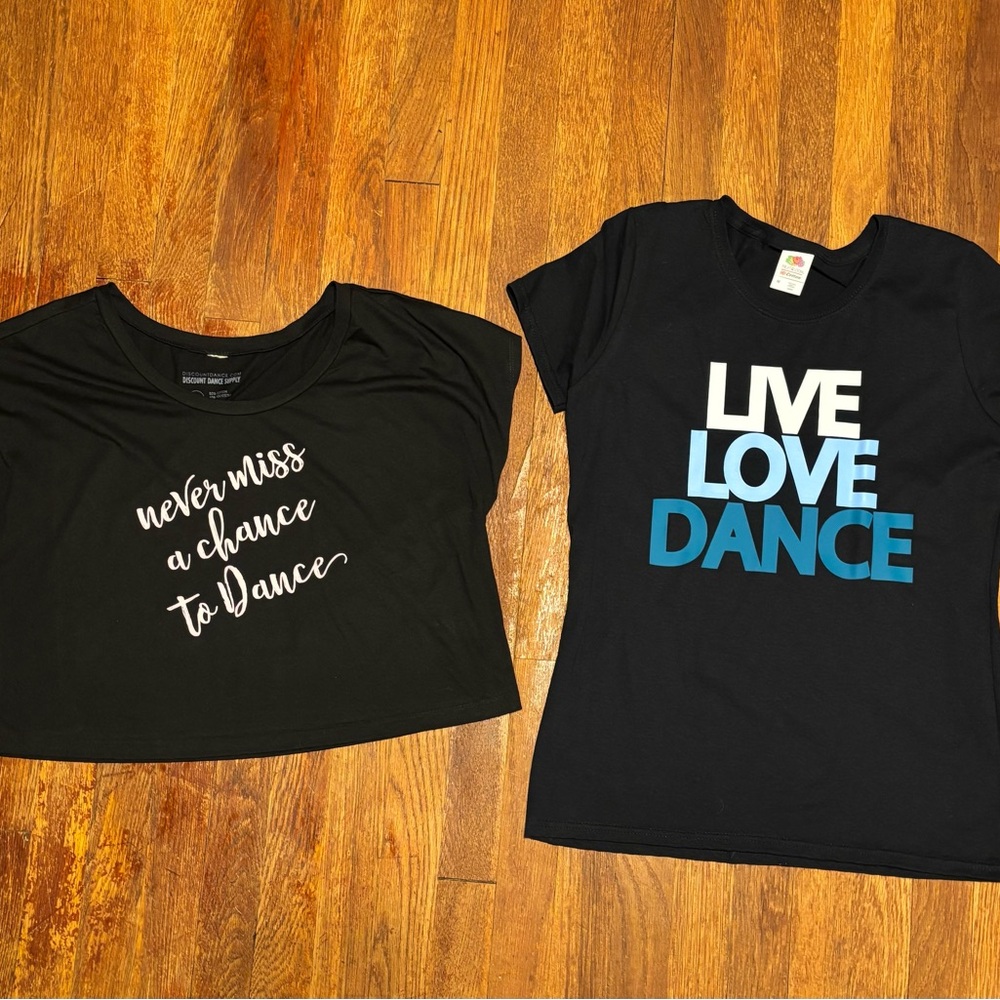 ✨✨2 pc graphic shirt bundle. Women Dance T-Shirt & Crop Tee